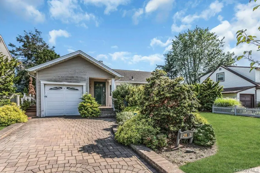 2082 Central Drive N, East Meadow, NY 11554 - #1
