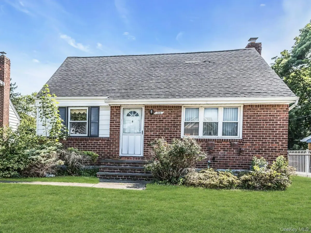 754 Windsor Road, Uniondale, NY 11553 - #1