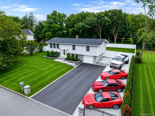 8 Fairway Drive, Port Jefferson Station, NY 11776