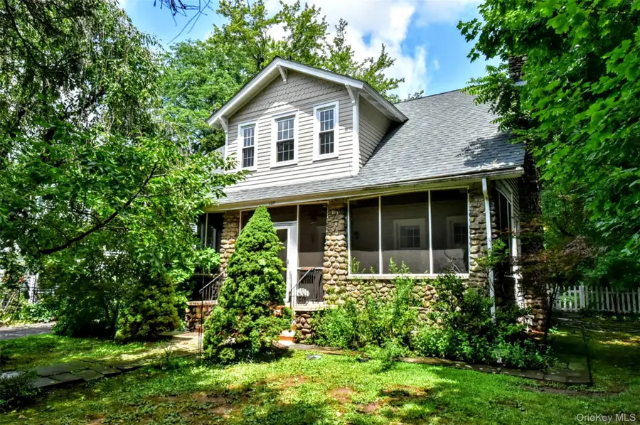 127 Hunt Avenue, Pearl River, NY 10965 - #2