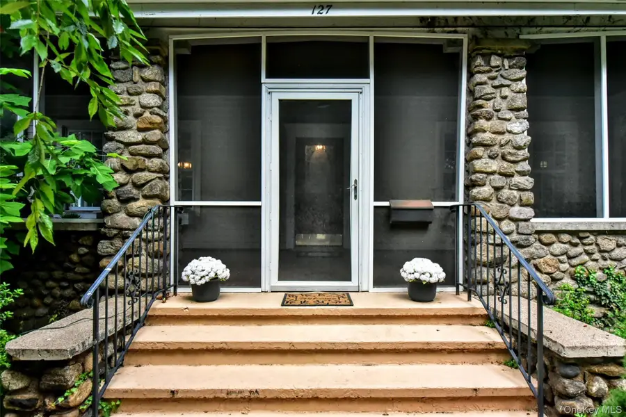 127 Hunt Avenue, Pearl River, NY 10965 - #3
