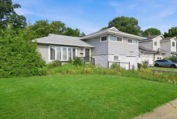 658 Richmond Road, East Meadow, NY 11554