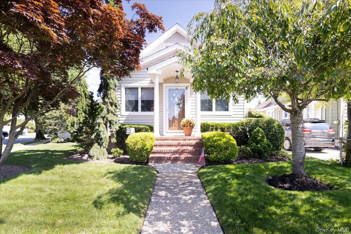 714 Wyckoff Avenue, Bellmore, NY 11710 - #1