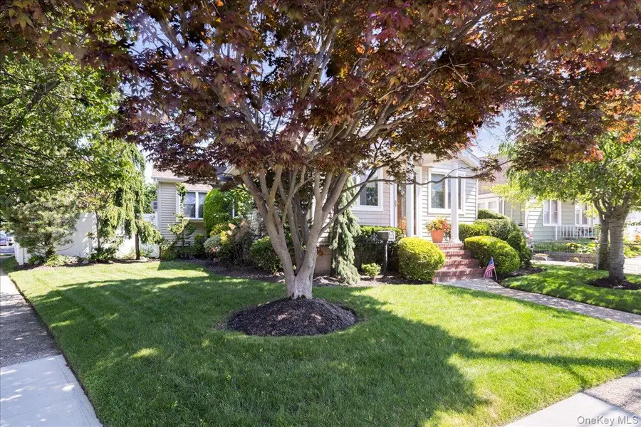 714 Wyckoff Avenue, Bellmore, NY 11710 - #2