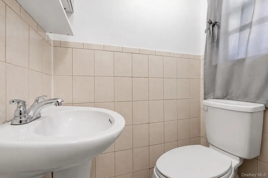 136-10 222nd Street, Laurelton, NY 11413 - #3