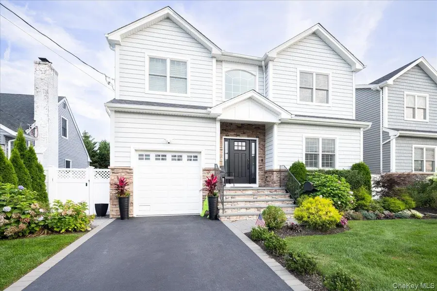 2716 Landing Avenue, Bellmore, NY 11710 - #3