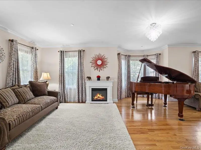 283 Harrison Avenue, Harrison, NY 10528 - #3