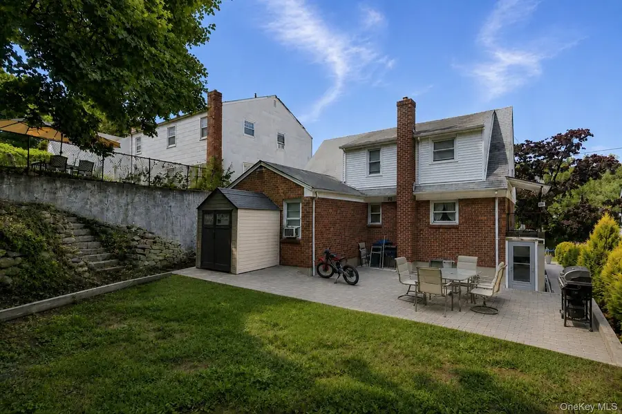 114 Greenvale Avenue, Yonkers, NY 10703 - #2