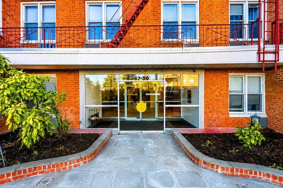 67-50 Thornton Place #1D, Forest Hills, NY 11375 - #2