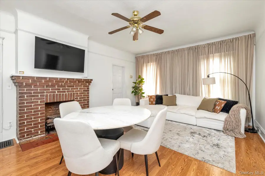 173 Cleveland Avenue, Mineola, NY 11501 - #2