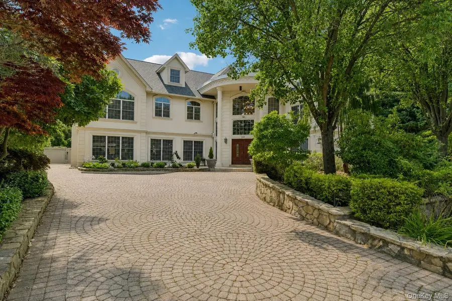 244 Foster Avenue, Sayville, NY 11782 - #3