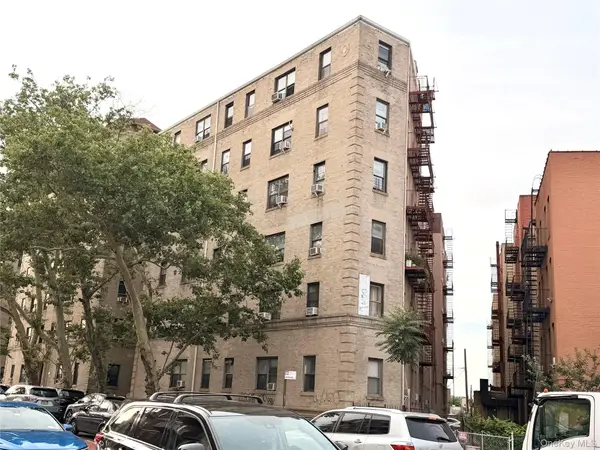 70-35 Broadway #C19, Jackson Heights, NY 11372