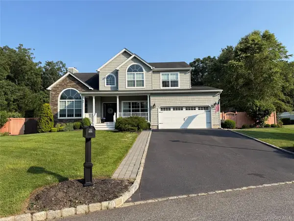 2 Jane Street, Miller Place, NY 11764