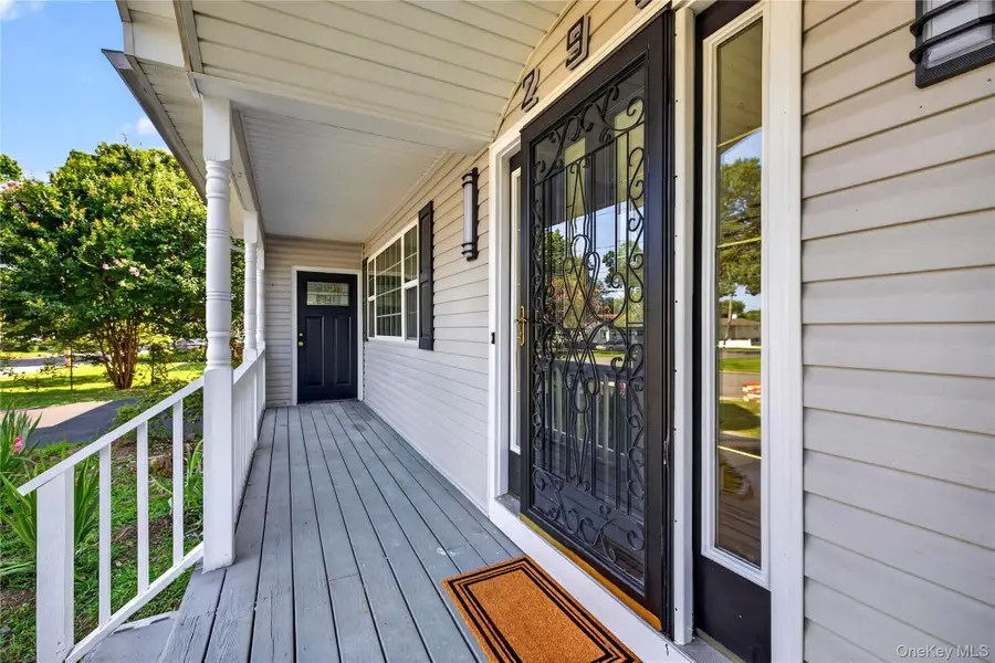 296 Westchester Avenue, West Babylon, NY 11704 - #3