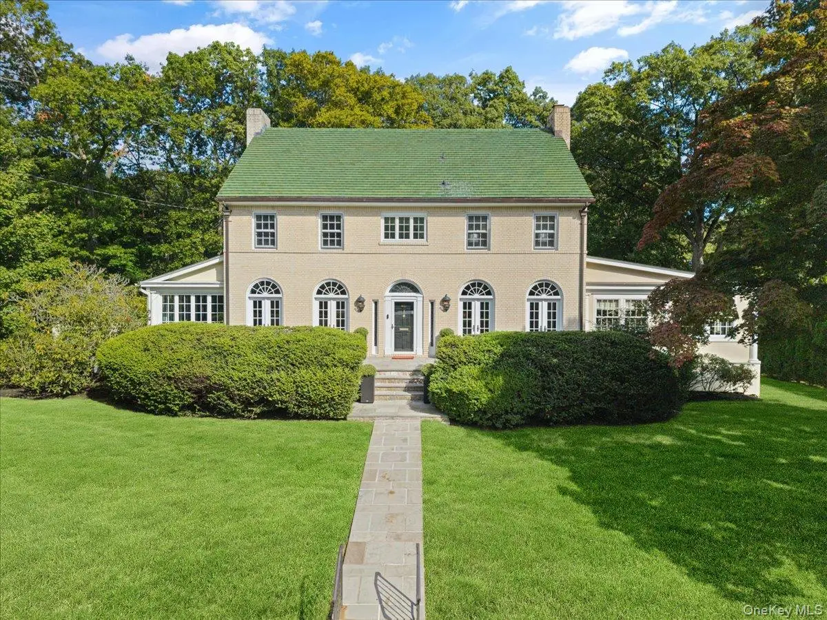 451 Beechmont Drive, New Rochelle, NY 10804 - #1