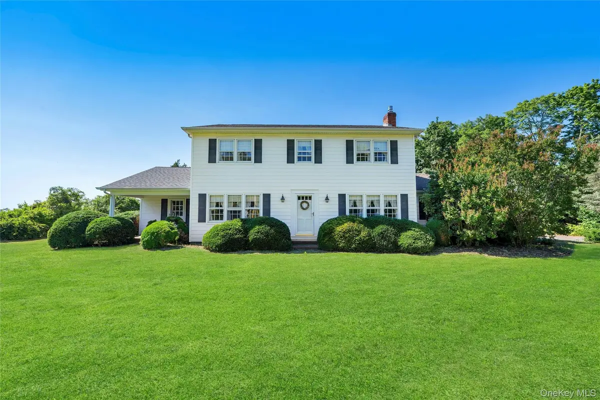 865 Peconic Bay Boulevard, Laurel, NY 11948 - #1