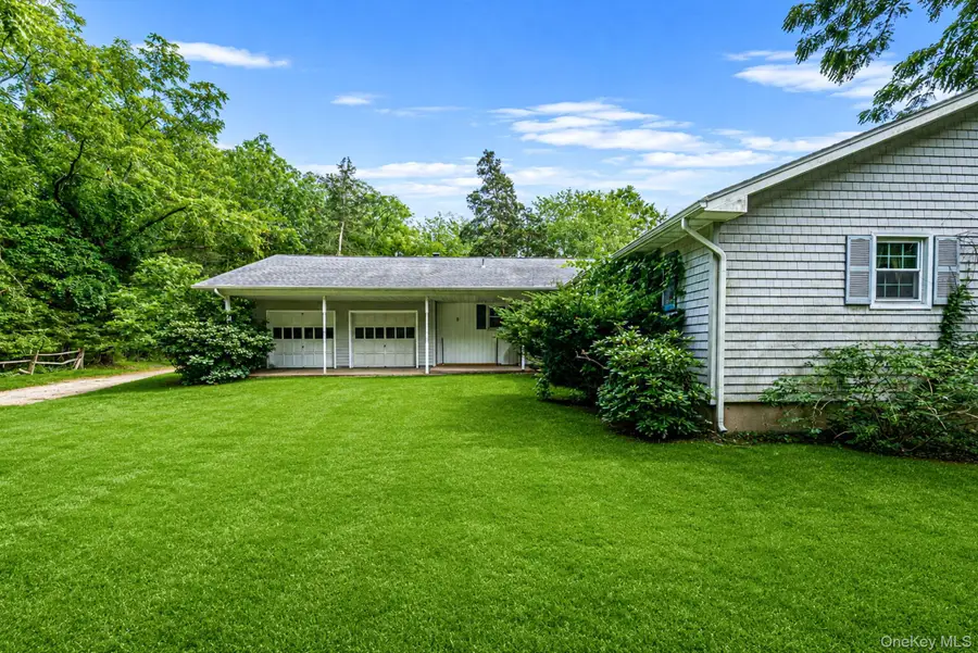 42 E Bartlett Road, Middle Island, NY 11953 - #3