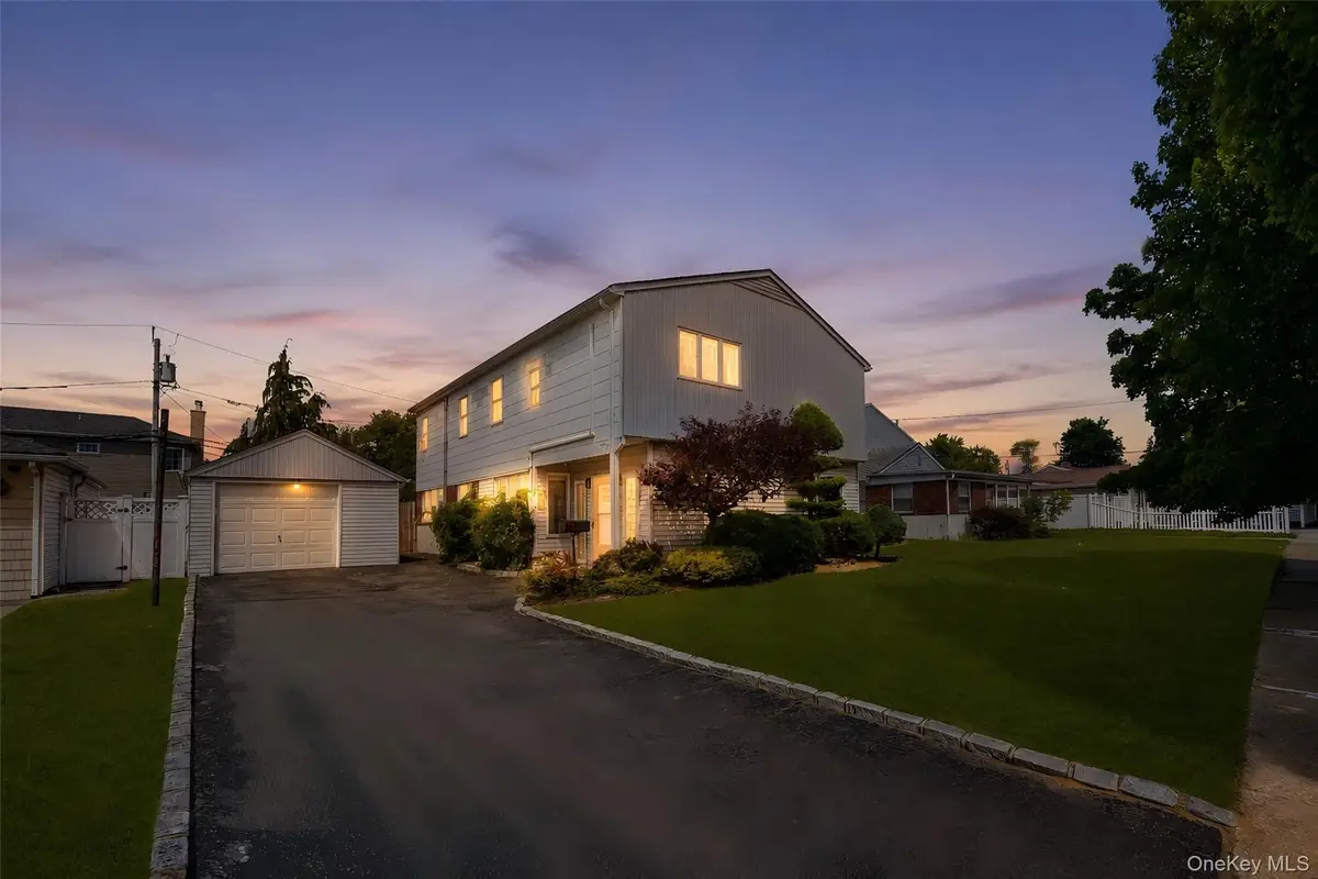 394 Warwick Road, East Meadow, NY 11554 - #1