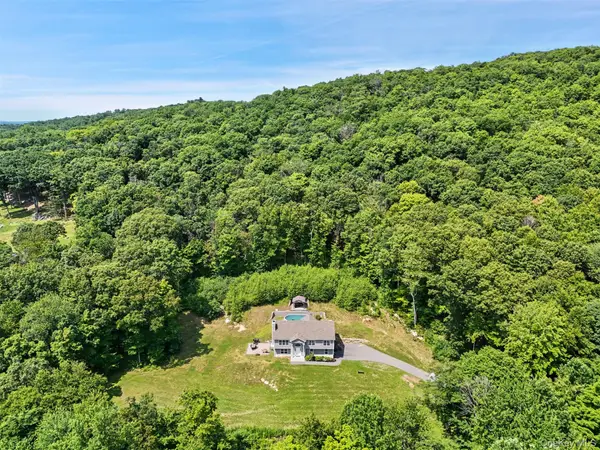 71 Hitchcock Hill Road, Mahopac, NY 10541