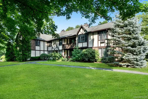 21 Foxwood Drive #2, Pleasantville, NY 10570