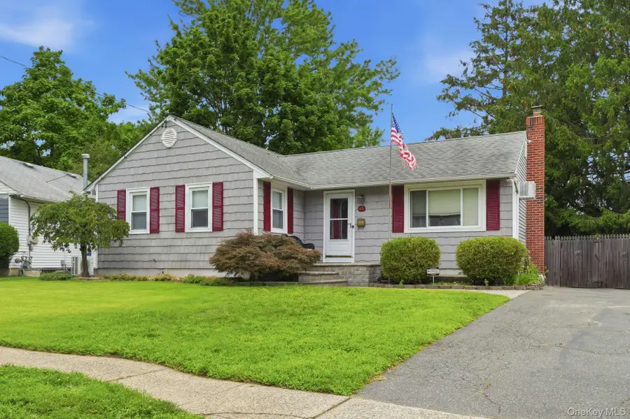 43 Tappan Avenue, Babylon, NY 11702 - #2