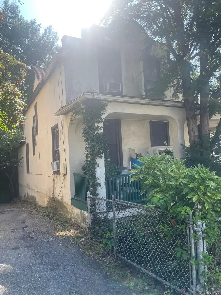 37 S 14th Avenue, Mount Vernon, NY 10550 - #3