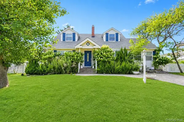 62 Grandview Drive, Shirley, NY 11967