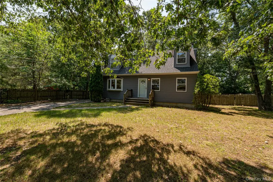 252 Oxhead Road, Centereach, NY 11720 - #3