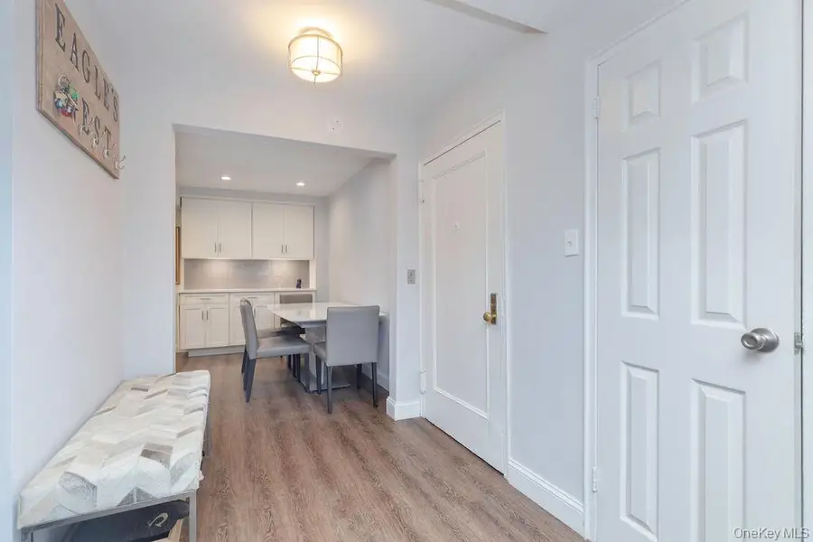 15 Leewood Circle #1R, Eastchester, NY 10709 - #2
