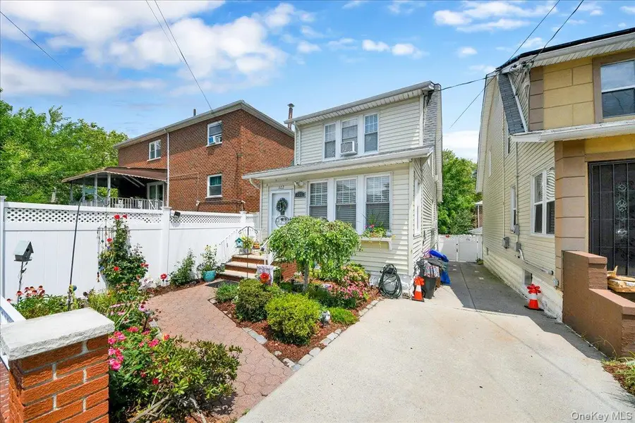 322 Logan Avenue, Bronx, NY 10465 - #2