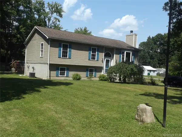 185 Ring Road, Salt Point, NY 12578