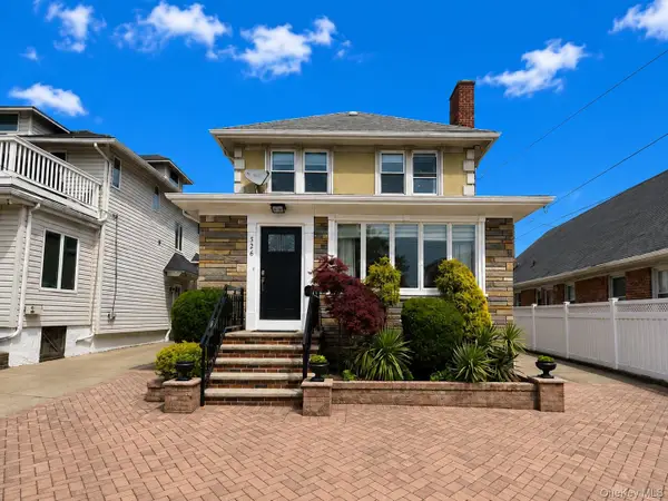 526 Beach 132nd Street, Belle Harbor, NY 11694