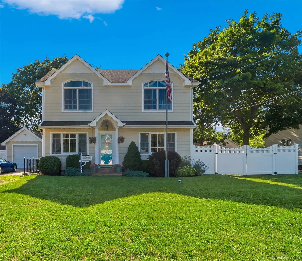 1228 Hyman Avenue, Bay Shore, NY 11706 - #1