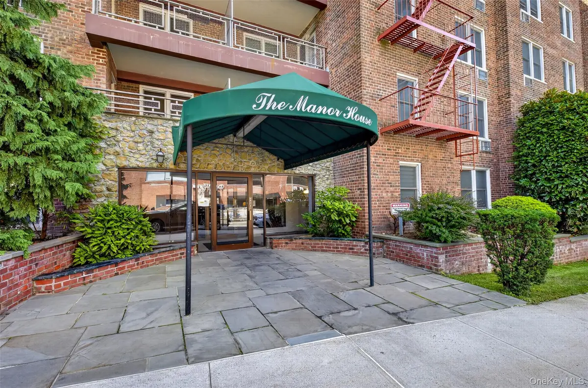 241-20 Northern Blvd #3P, Little Neck, NY 11362 - #1