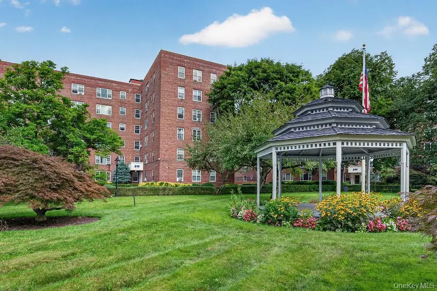 210 Pelham Road #2F, New Rochelle, NY 10805 - #2