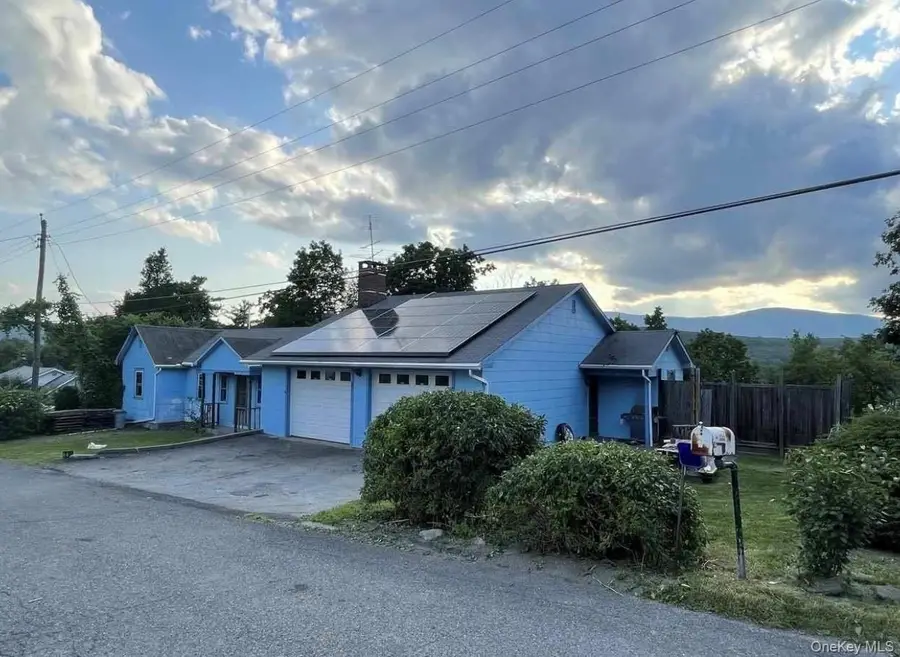 29 Saugerties Manor Road, Saugerties, NY 12477 - #2
