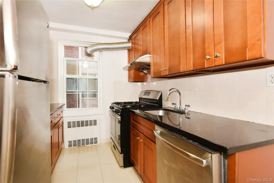 139-09 84 Avenue #307, Briarwood, NY 11435 - #3