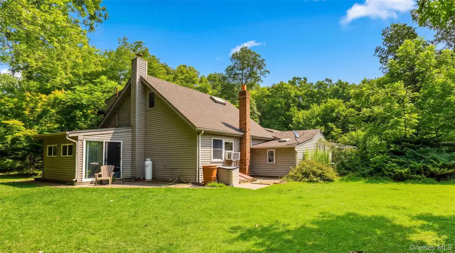 10 Eagle Drive, Ridge, NY 11961 - #3