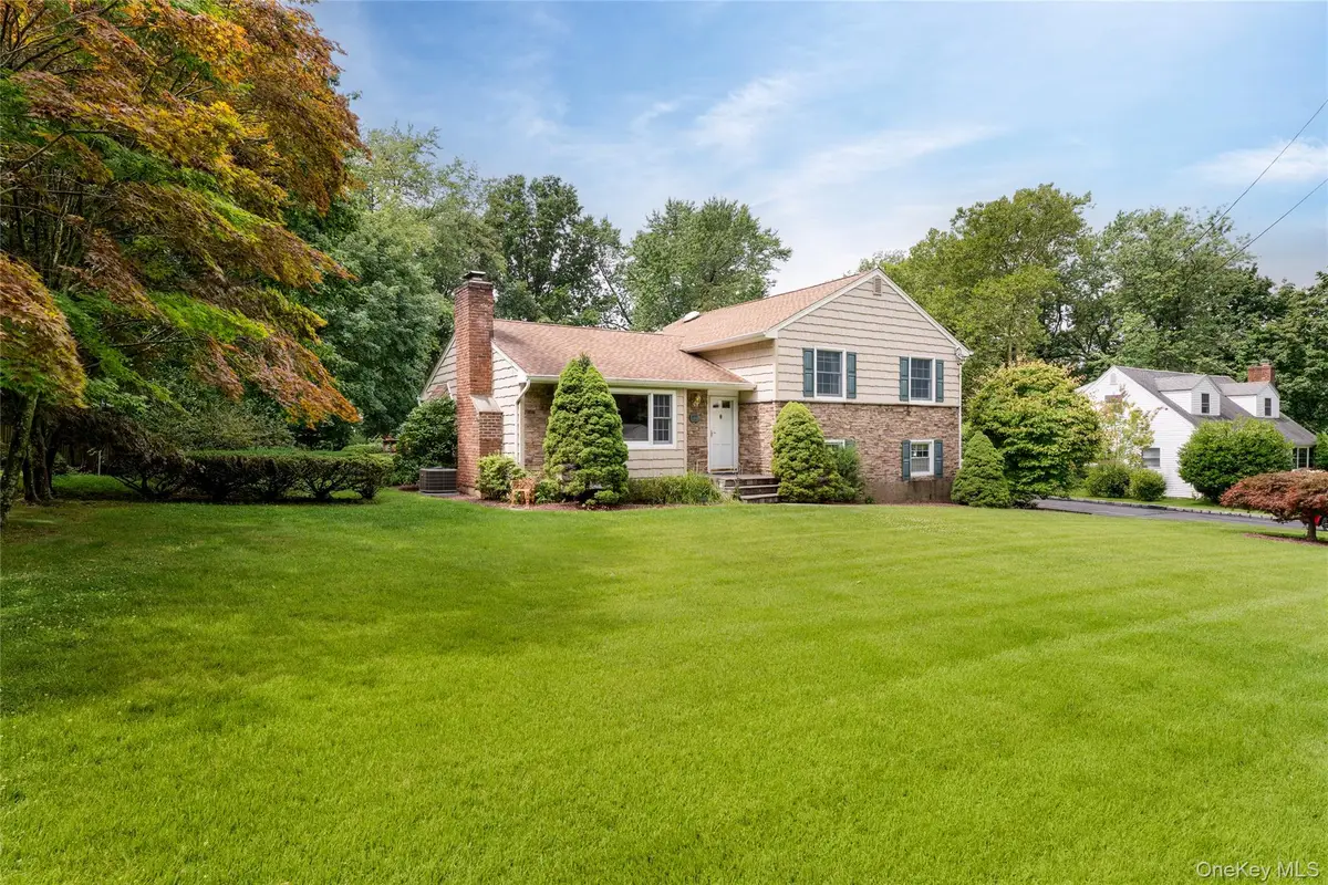 12 William Penn Drive, Stony Brook, NY 11790 - #1