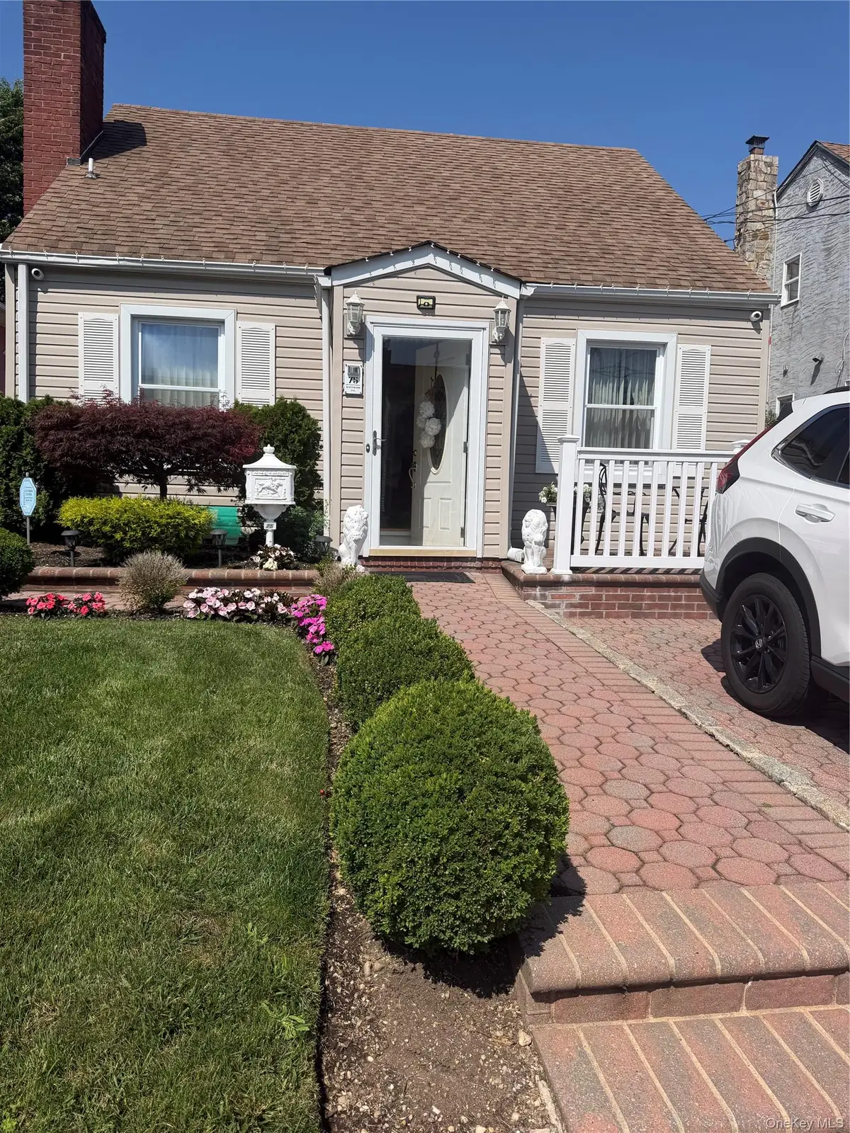75 Maplewood Avenue, Hempstead, NY 11550 - #1