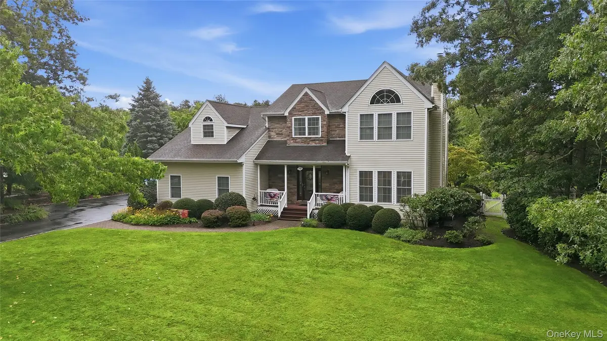 4 Wood Hollow Drive, Westhampton, NY 11977 - #1