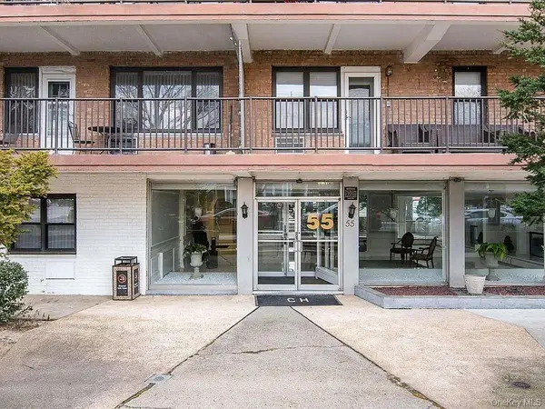 55 S Bergen Place #1 B, Freeport, NY 11520