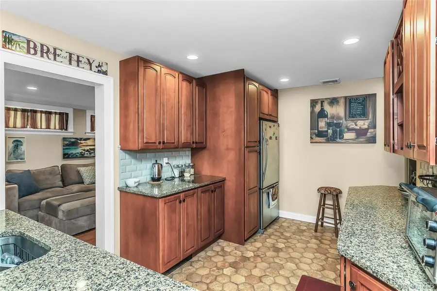 2723 Clarendon Avenue, Bellmore, NY 11710 - #3