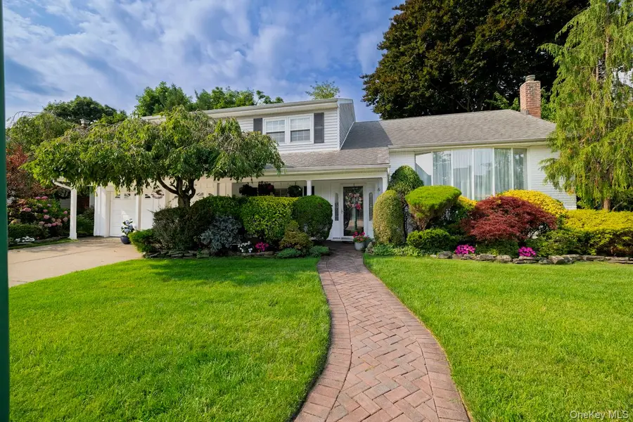 6 Huber Court, Rockville Centre, NY 11570 - #2