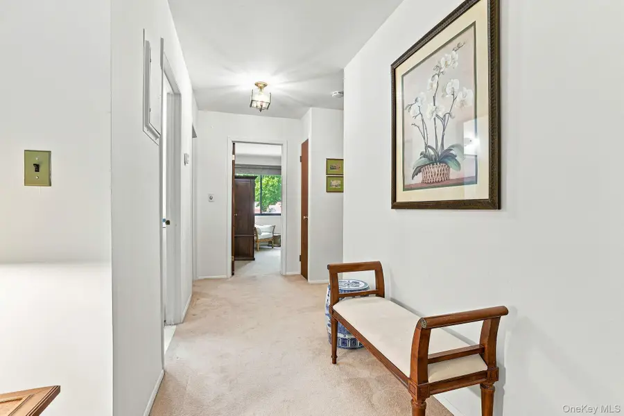 45 Jefferson Oval #H, Yorktown Heights, NY 10598 - #2