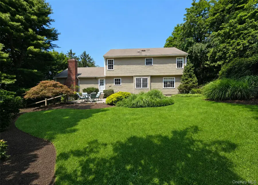 16 Woodhull Road, East Setauket, NY 11733 - #3