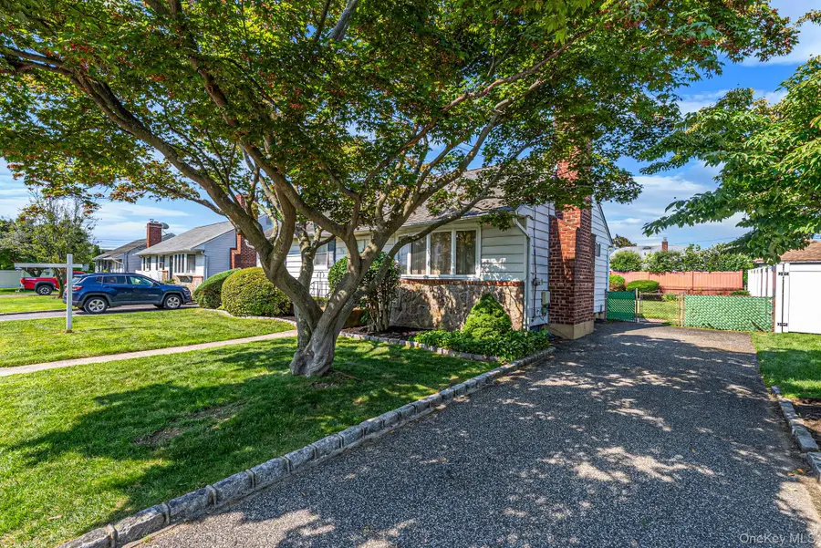 177 10th Street, Bethpage, NY 11714 - #3