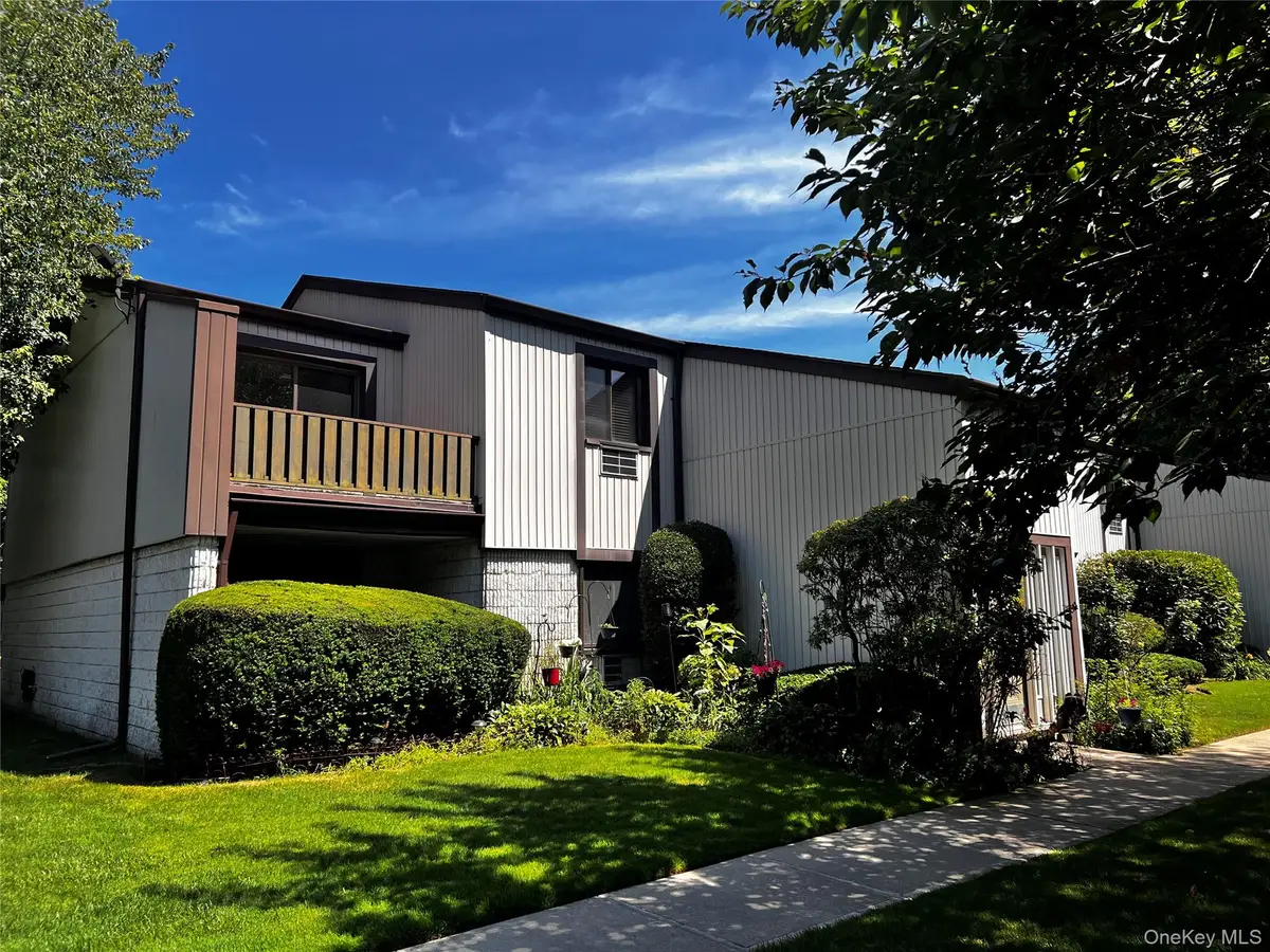71 Richmond Boulevard #3B, Ronkonkoma, NY 11779 - #1