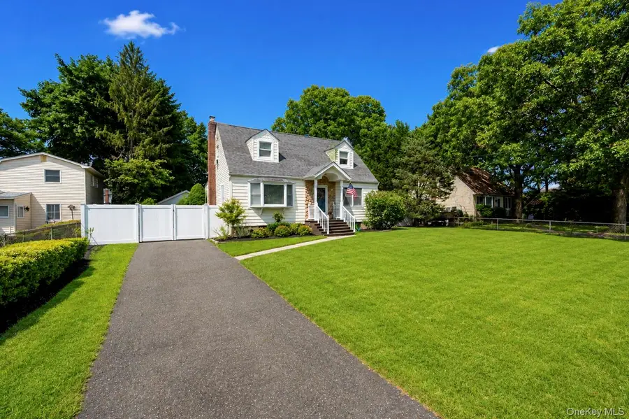 21 Wilson Avenue, Nesconset, NY 11767 - #3