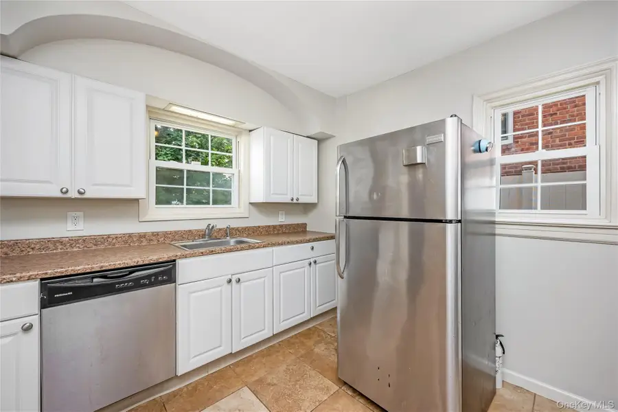 24829 Cambria Avenue, Little Neck, NY 11362 - #2